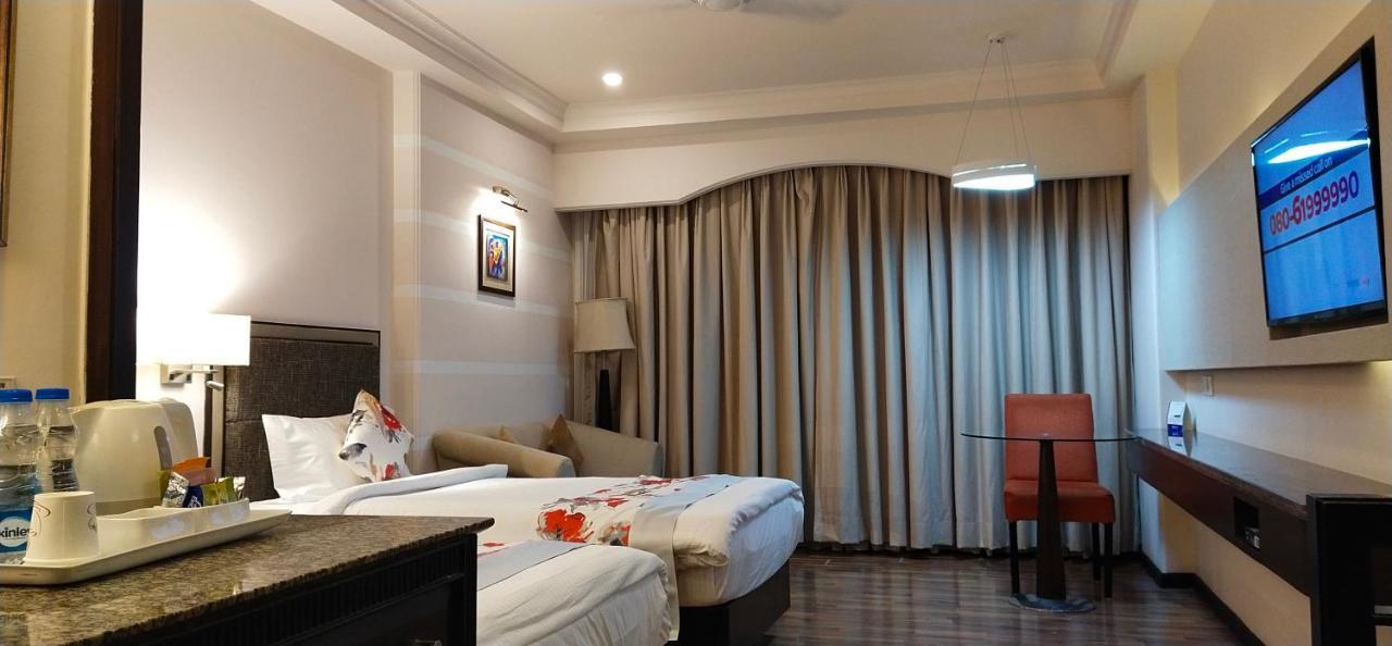 Inn Riviera Jammu Exterior photo