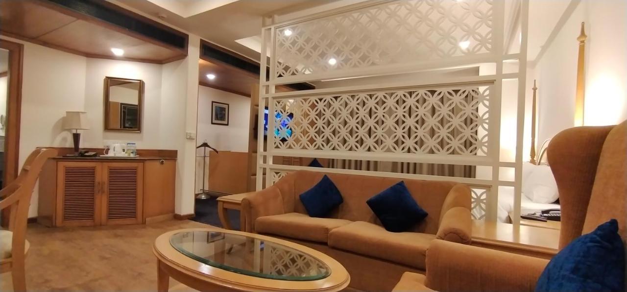 Inn Riviera Jammu Exterior photo