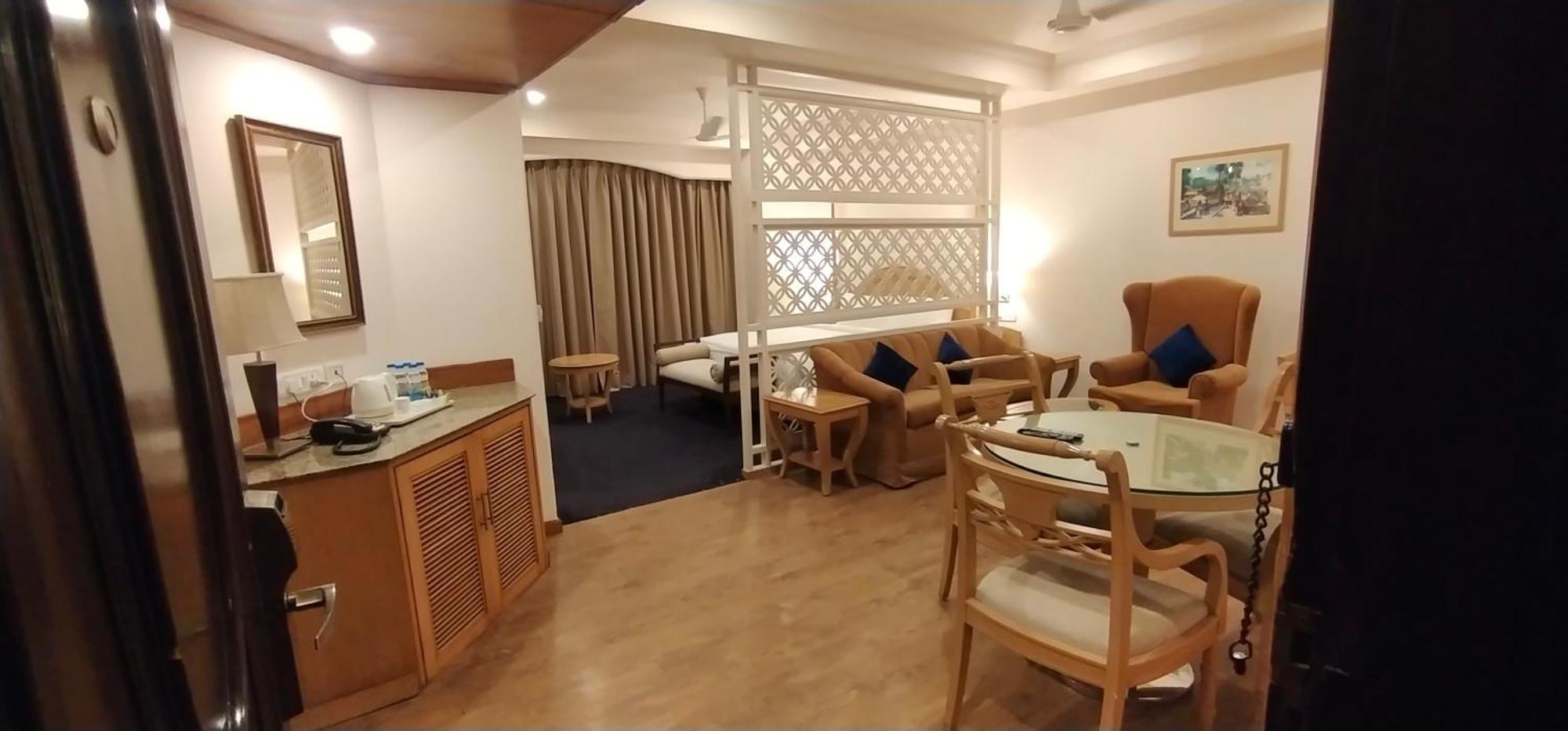 Inn Riviera Jammu Exterior photo