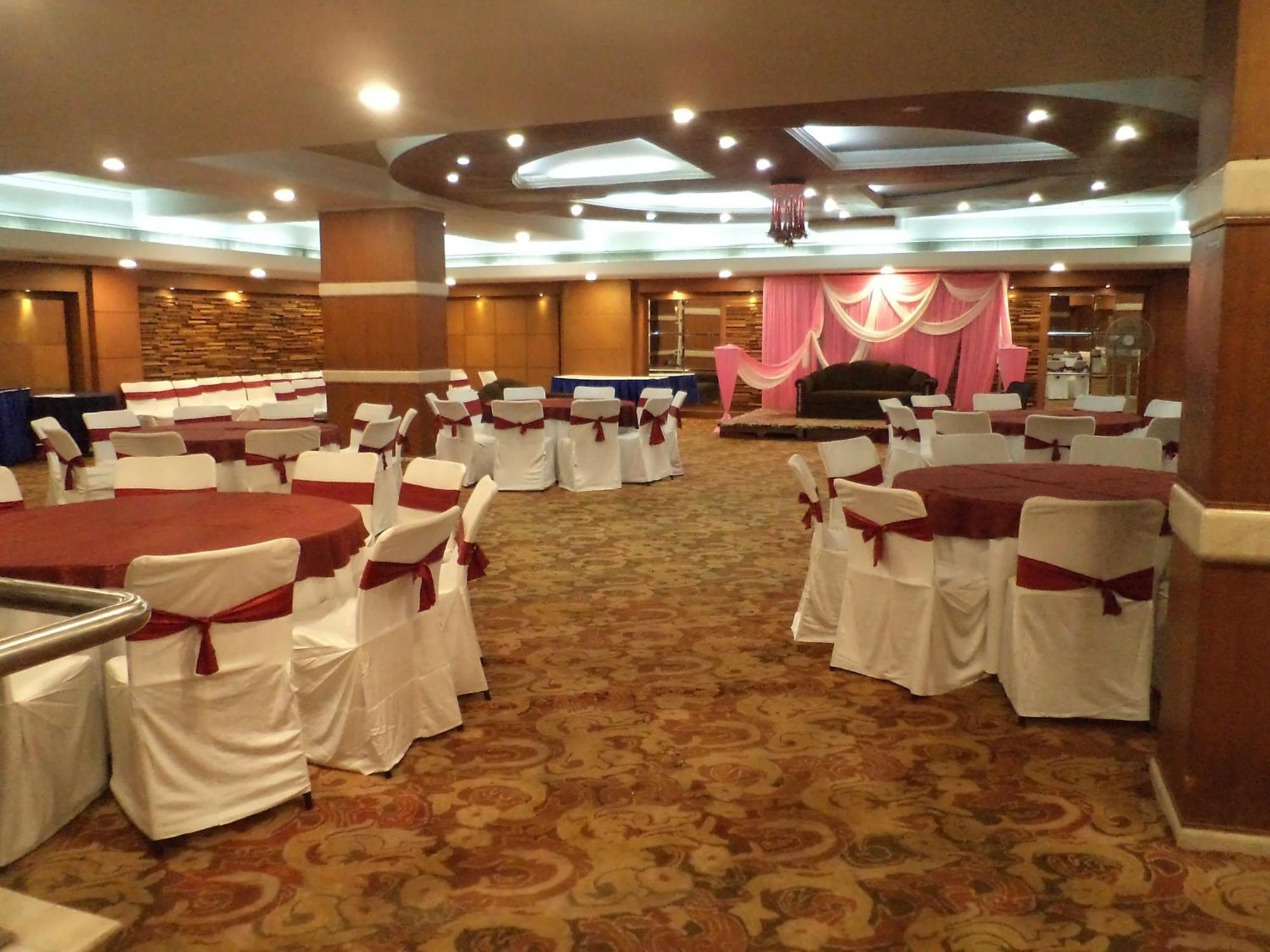 Inn Riviera Jammu Exterior photo